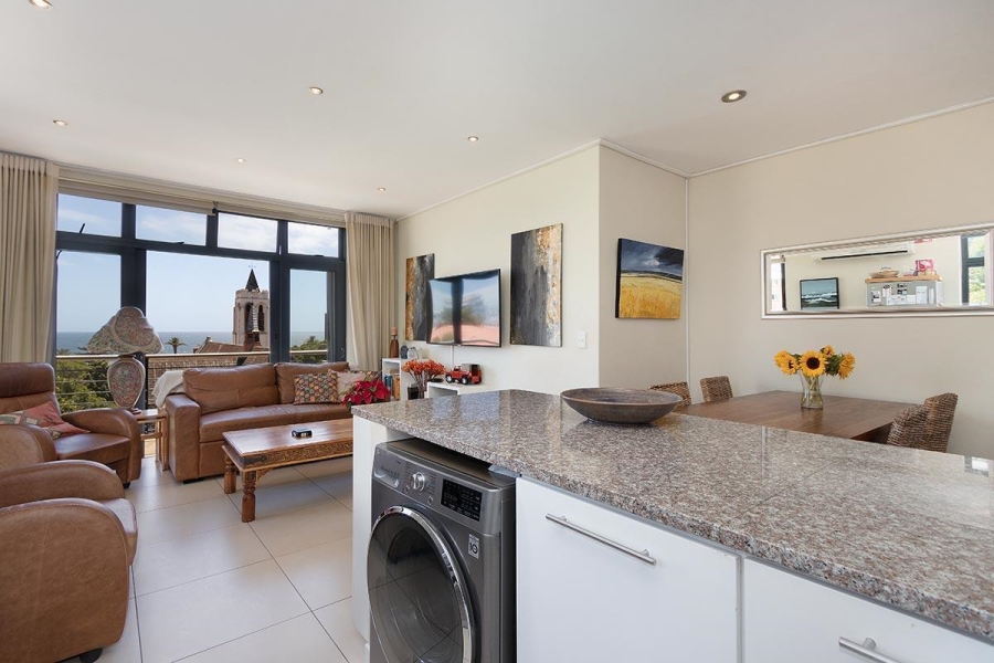 To Let 2 Bedroom Property for Rent in Sea Point Western Cape